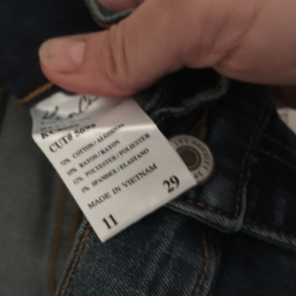 HP🎉KanCan Jeans Size 3 Distress split ankle - Picture 5 of 7